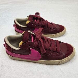 Nike Blazer Low Jumbo Womens Size 9 Red Pink Running Shoes DQ1470 600